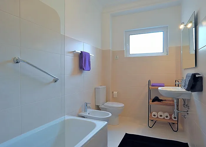 Liverpool Antic 5 Bedrooms Appartamento Lisbona